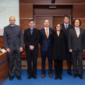 Katedra strategie má dva nové docenty
